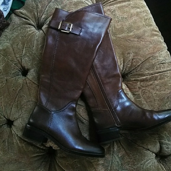 Boots - Picture 1 of 2